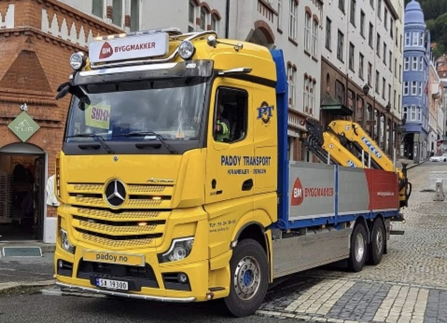 Mercedes 2551L